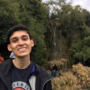 Meet your Posher, Devin